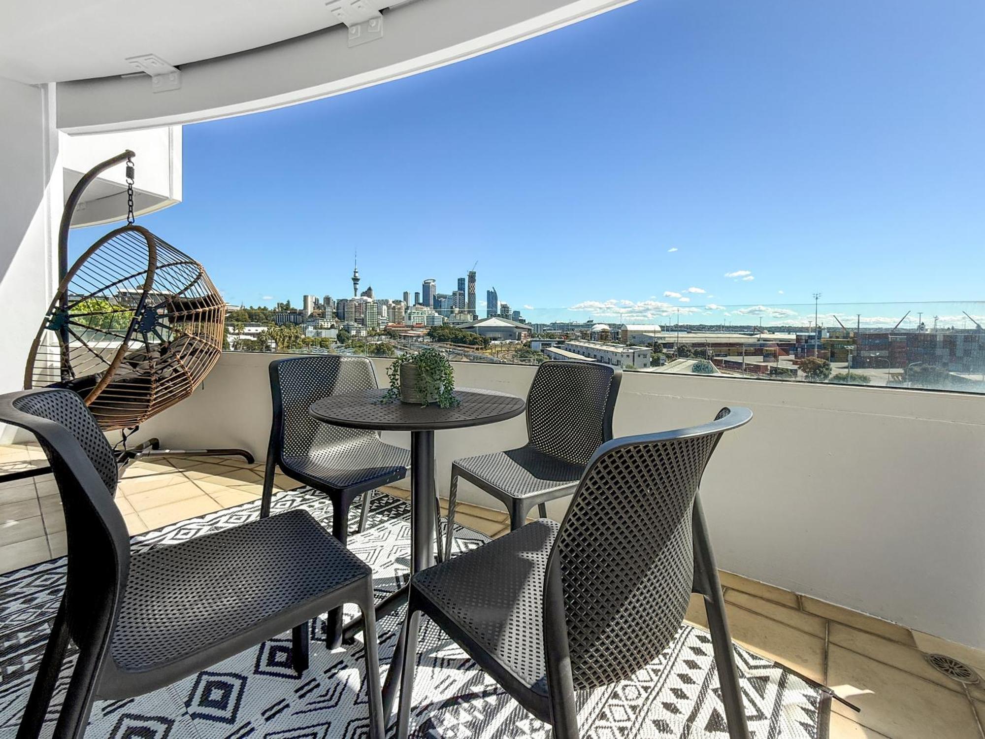Le Mirage- Stylish, Central Apartment With Pools, Sauna, More Auckland Luaran gambar